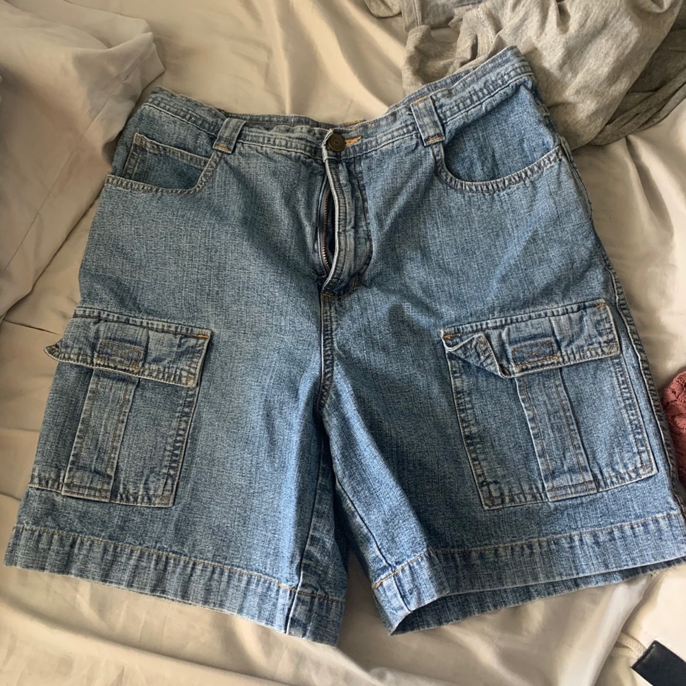 Women’s denim cargo shorts